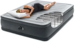 Intex Comfort Plush Hoog Luchtbed - Queensize - Ingebouwde Elektrische Pomp -Buiten kamperen 1320 1900 64414 inuse3 2023 300