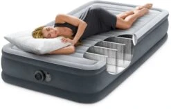 Intex Comfort Plush Luchtbed - Eenpersoons - Ingebouwde Elektrische Pomp -Buiten kamperen 1320 1900 67766 inuse 2023 300