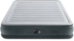 Intex Comfort Plush Luchtbed - Queensize - Ingebouwde Elektrische Pomp 13 Intex Comfort Plush Luchtbed - Queensize - Ingebouwde Elektrische Pomp -Buiten kamperen 1320 1900 67770 prd12 2023 300