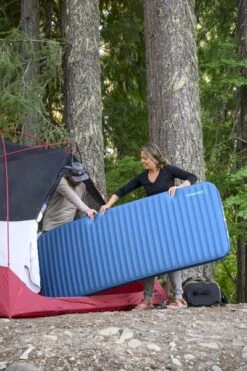 Therm-A-Rest MondoKing 3D 11.0 L Zelfopblazende Slaapmat -Buiten kamperen 1900 1267 2022 cascade summer carcamp washington rinckenberger 4443