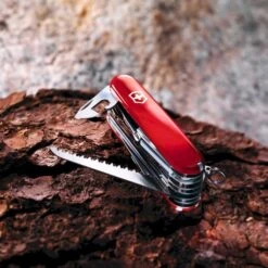 Victorinox Swiss Champ Zakmes - Rood -Buiten kamperen 76111601000634 victorinox swiss champ rood sfeer resultaat