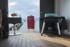 Everdure 4K Houtskool Barbecue Met Beschermhoes - Rood -Buiten kamperen 9312646030176 3